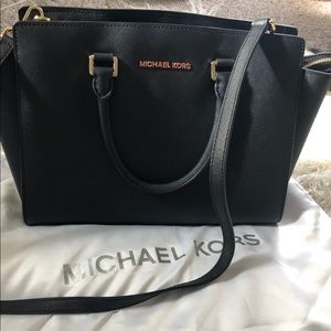 Michael Kors Large Selma Satchel- Black